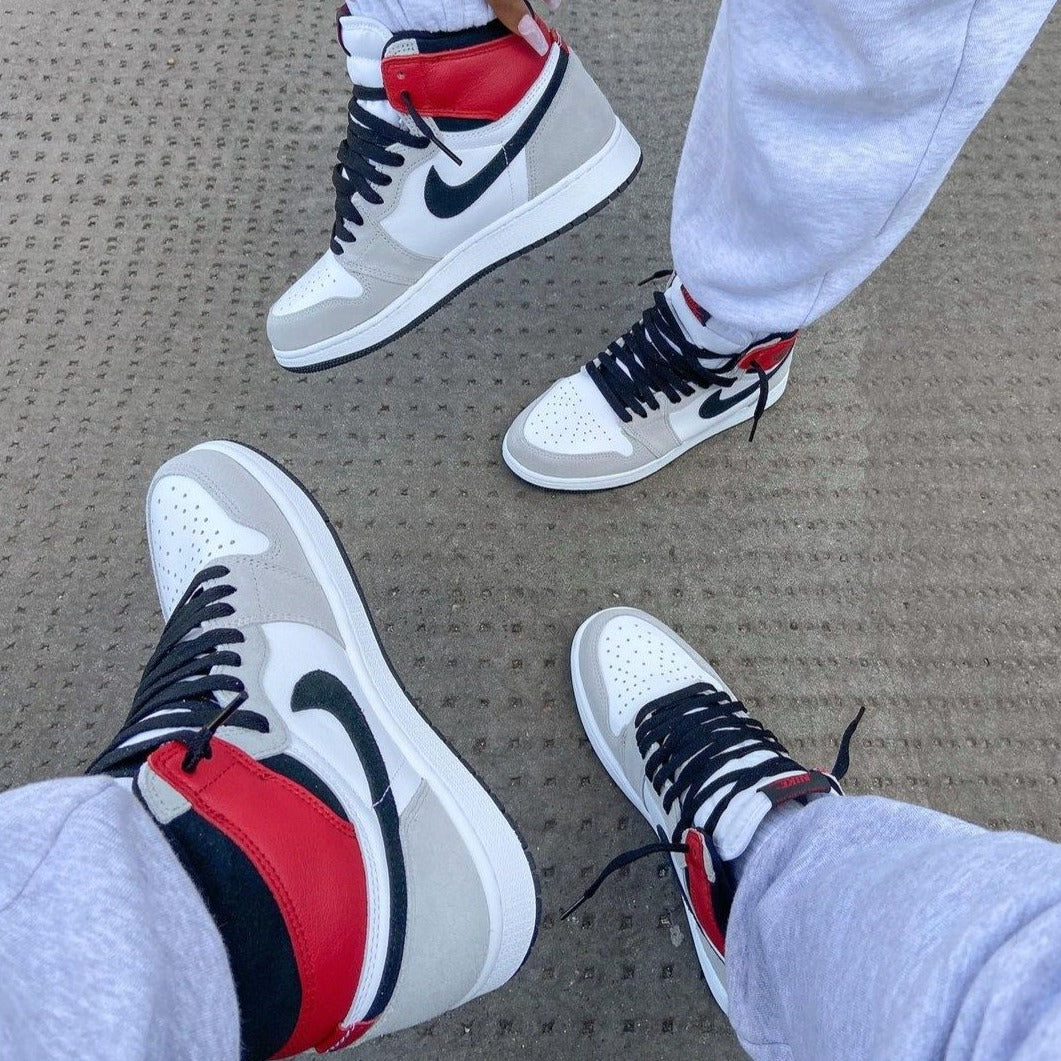 Air Jordan 1 High 'Light Smoke Grey'